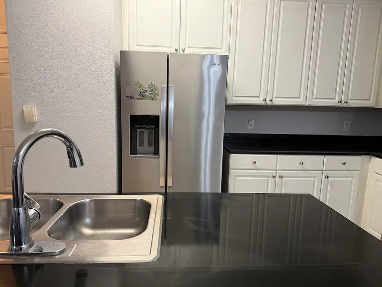 8539 Gate Pkwy #9302 — Photo 3