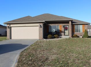 4355 W Montreal St, Springfield, MO 65802