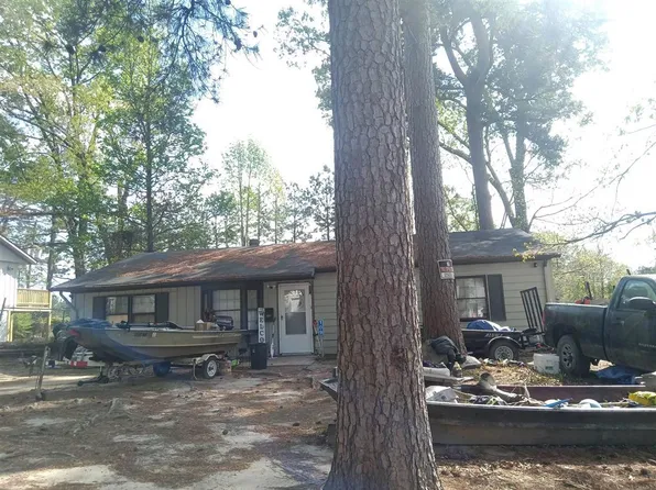 109 Tanglewood Dr, El Dorado, AR 71730