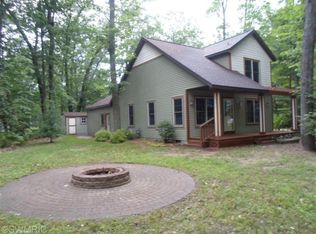8595 Cochise Ct, Howard City, MI 49329