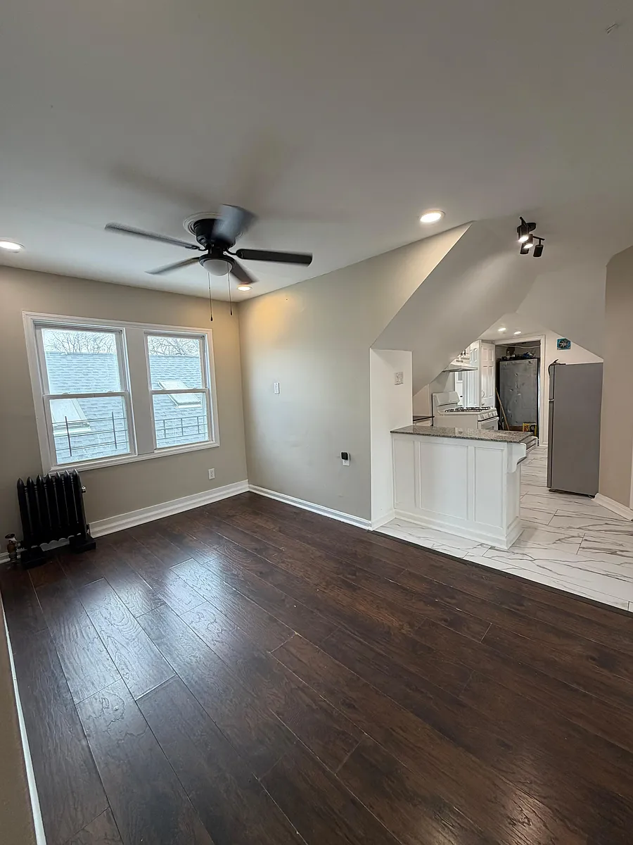Building Photo - 1425 Franklin St #3