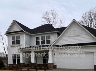 12016 Killowen Dr, Matthews, NC 28105
