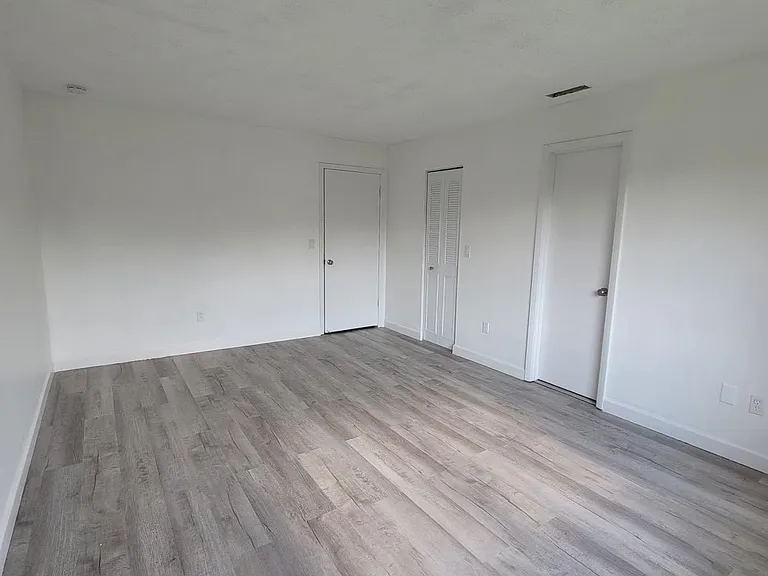 5329 Hansel Ave #B-4 — Photo 17