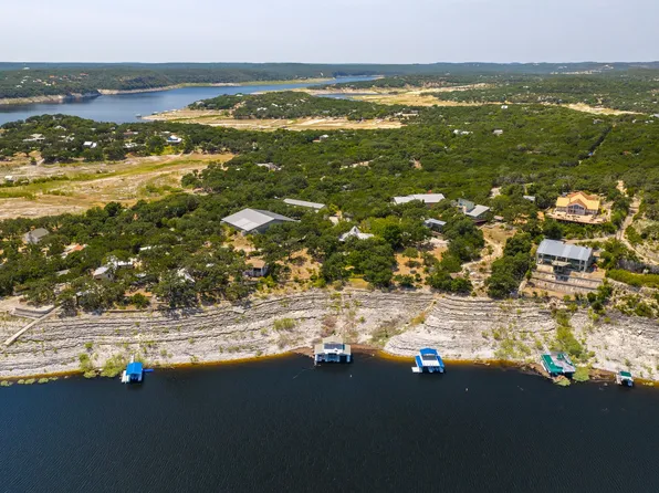 694 Scenic Cir, Pipe Creek, TX 78063