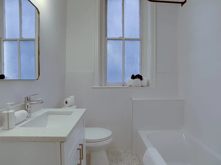1819 Q St NW #1 — Photo 11