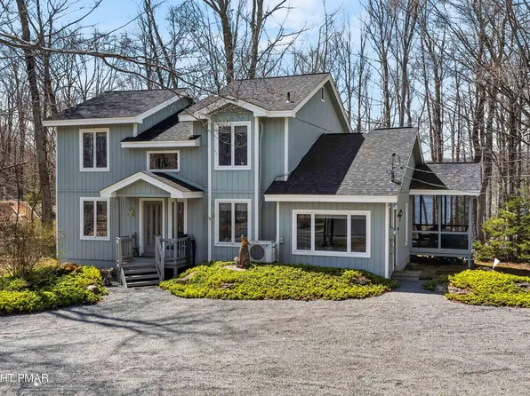 273 Partridge Dr, Pocono Lake, PA 18347
