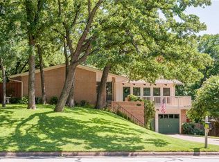 2112 Westwood Dr, Arlington, TX 76012