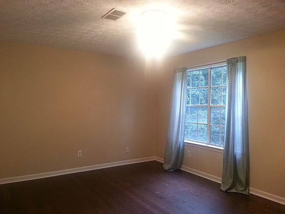 3rd image of 4582 Keighley Ct