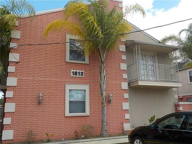 1st image of 1613 Clearview Pkwy #1