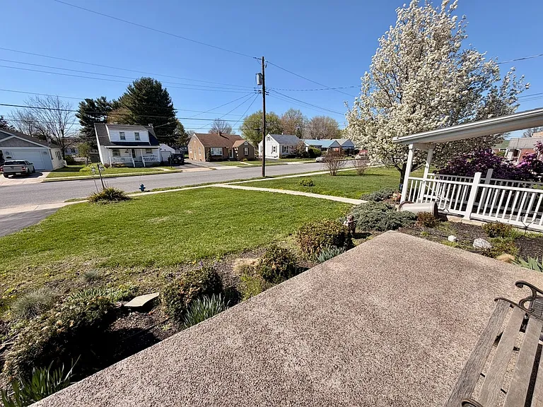 924 Blanchard Ave — Photo 11