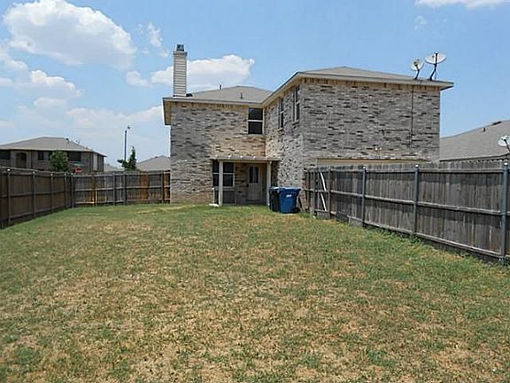 4th image of 1032 Bumble Bee Dr
