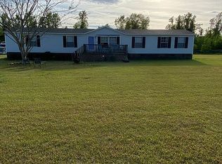 672 Emmett Rd, Maysville, NC 28555