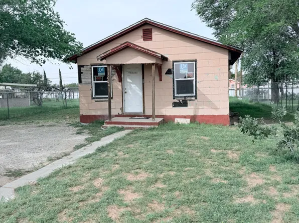 1704 E Childers Dr, Hobbs, NM 88240