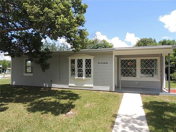 3rd image of 1071 Wakefield Cir