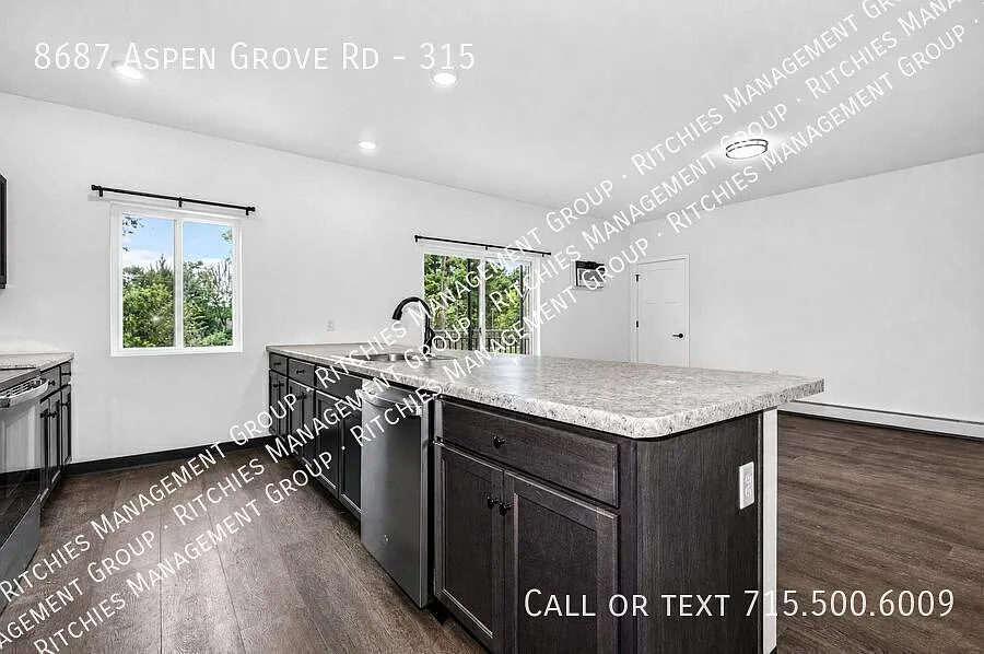 Brand-New Large 2 Bed, 2 Bath Apartment with Garage, Private Entry & In-Unit Laundry — Photo 2