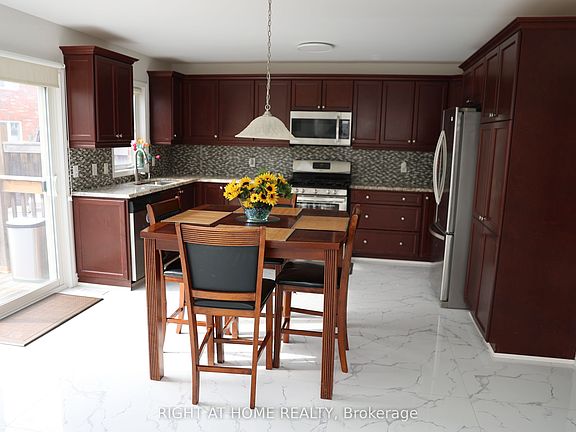 5th image of 76 Bevington Rd