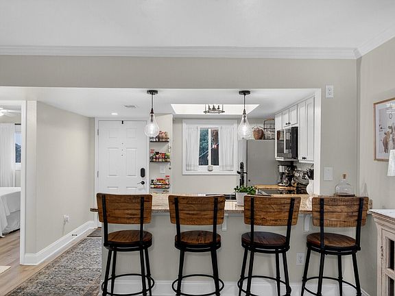 5th image of 2955 Dove Haven Ct #804