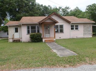 39 Fourth St, Warrenville, SC 29851