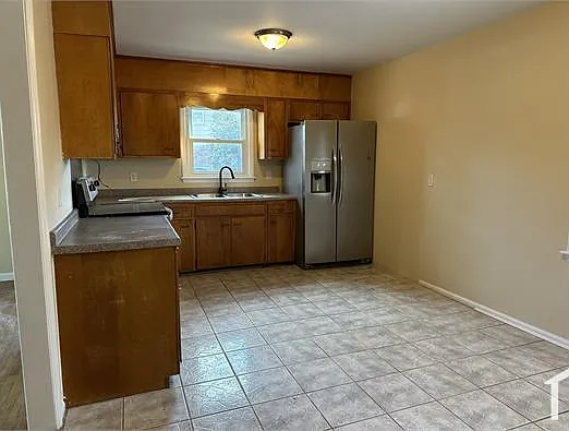 5421 Hampton Rd — Photo 1