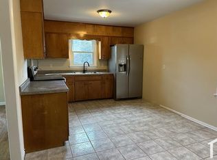 5421 Hampton Rd, Fayetteville, NC 28311