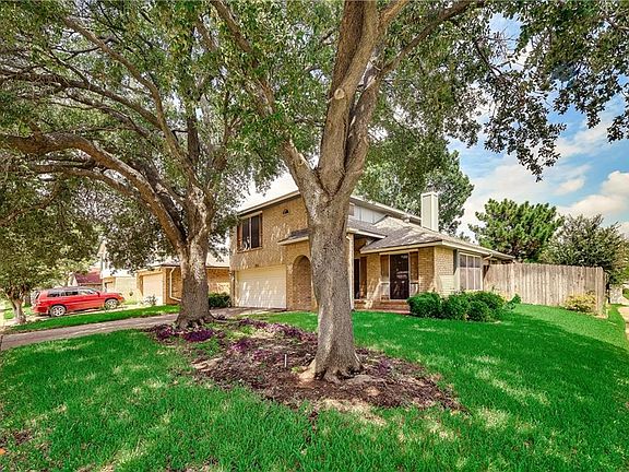 3rd image of 8641 Brushy Creek Trl