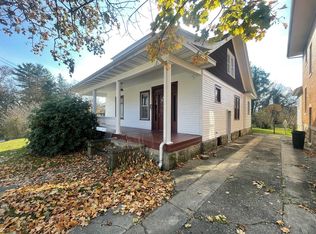 302 4th St, Beckley, WV 25801
