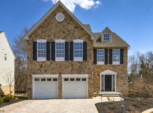 24 Langon Hollow Rd, Bridgewater, NJ 08807