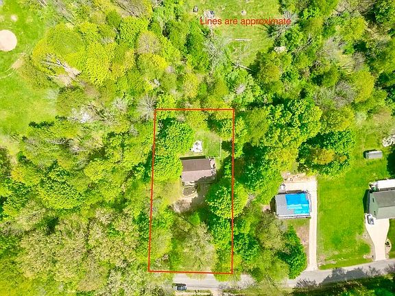 3rd image of 551 Crabapple Dr