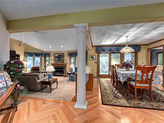 5th image of 1229 Wildwood Dr