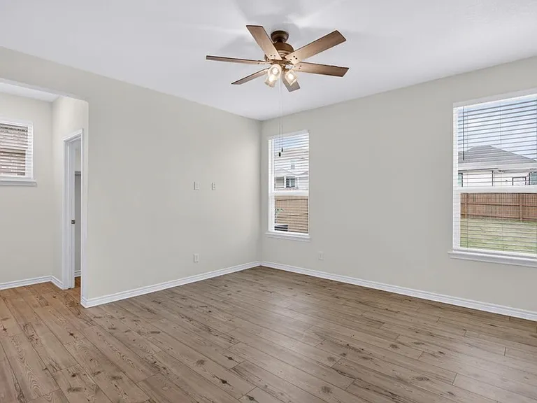 223 W Granite Shores Dr — Photo 8