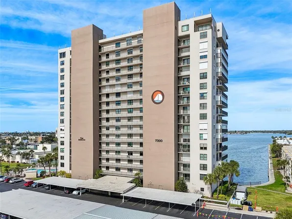 7300 Sun Island Dr S APT 303, South Pasadena, FL 33707