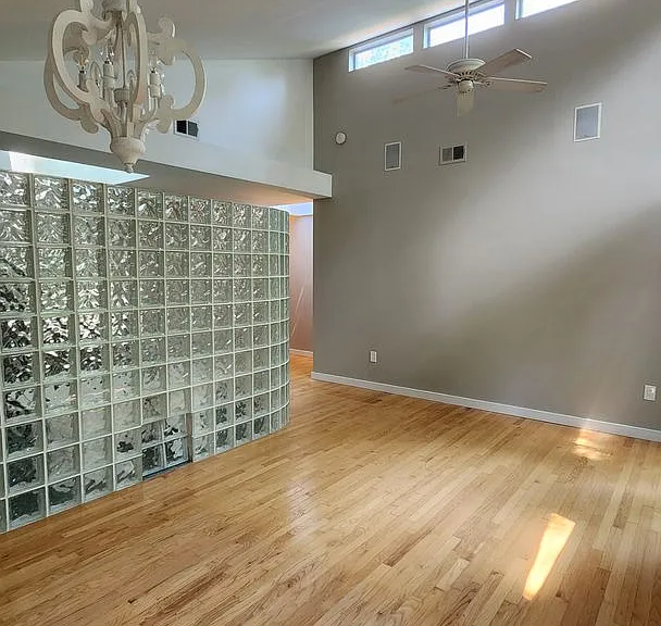 2207 Fordham Dr — Photo 35