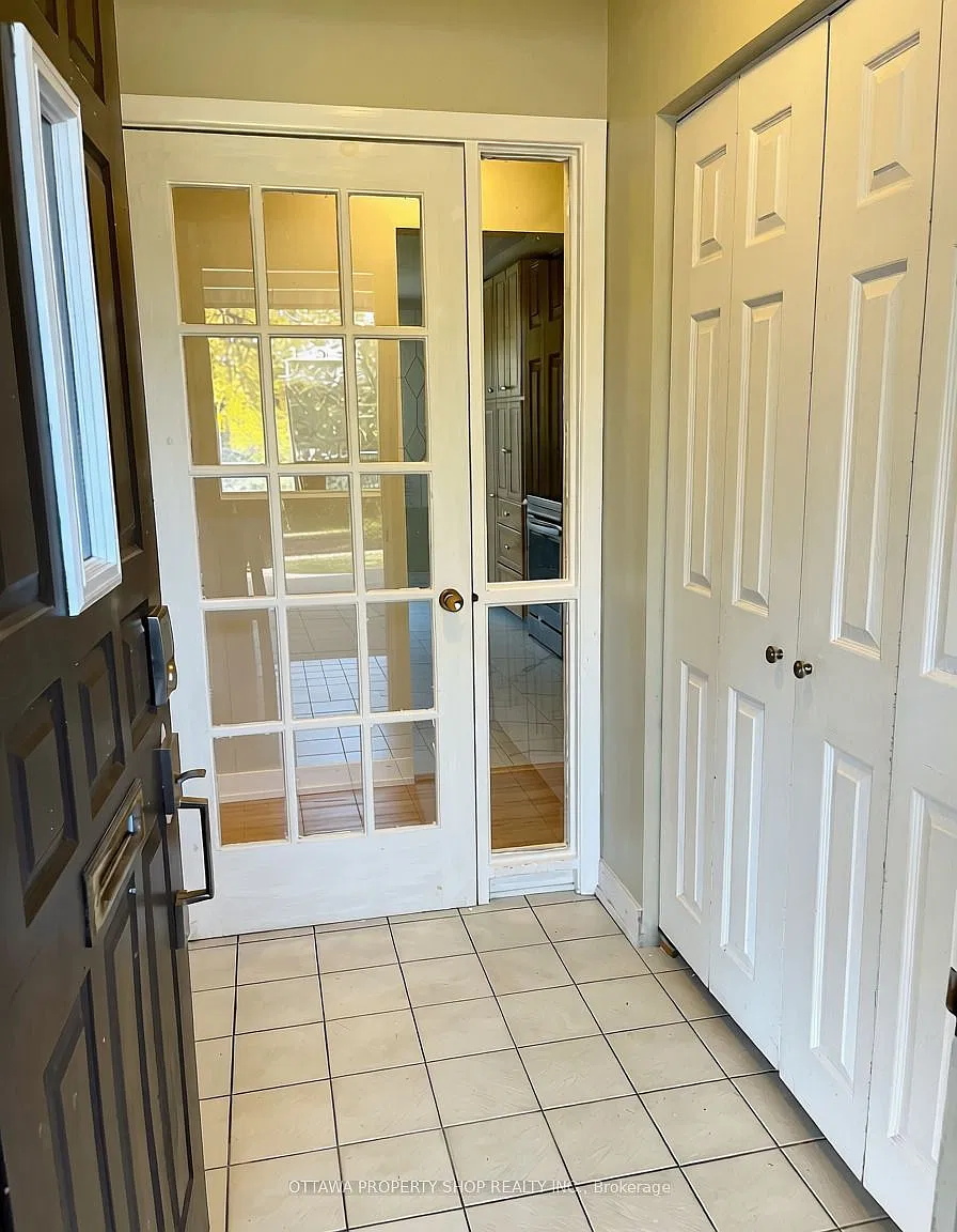4 bed, $3,000 — Photo 2