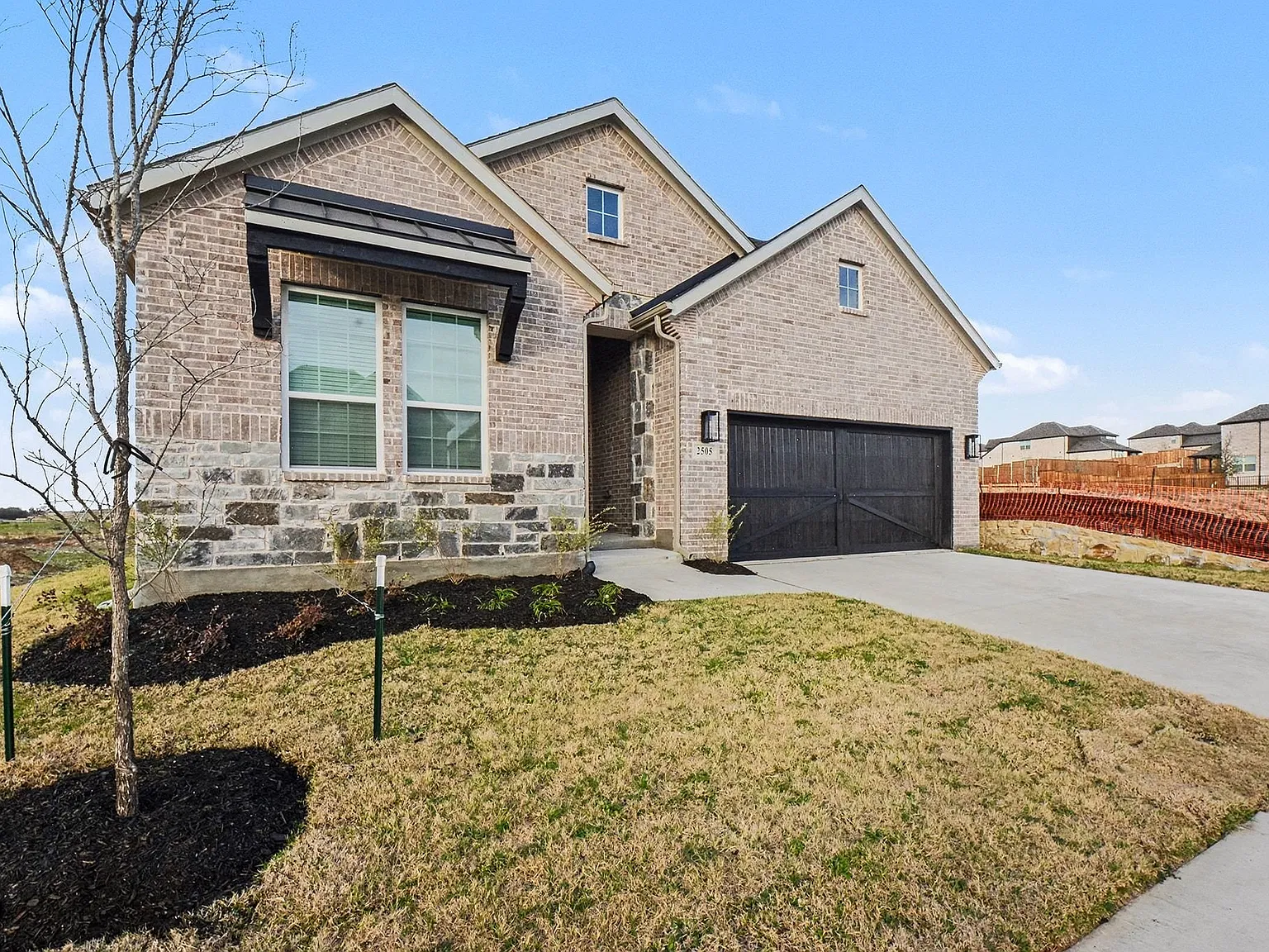 4 bed, 2372 sqft, $3,150 — Photo 3