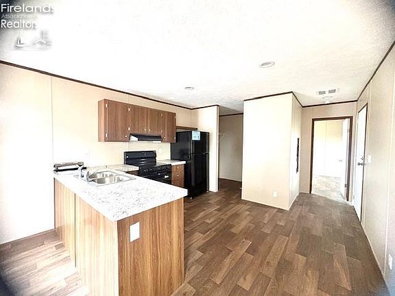 2nd image of 1121 Clayberg Rd #63