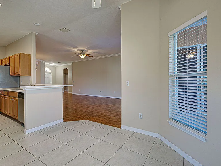 2134 Boxwood St — Photo 25