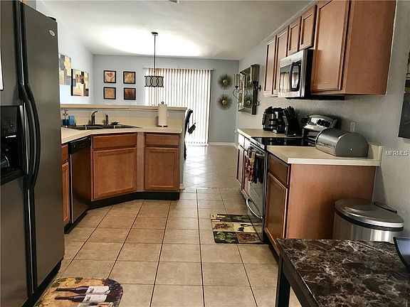 4th image of 3250 Helmel Ct