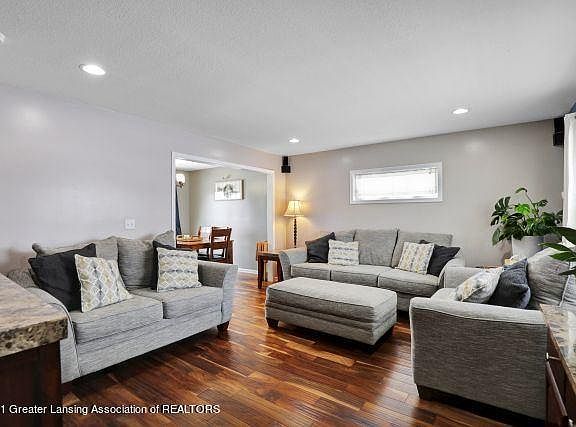 2nd image of 1233 Wildflower Dr