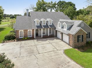 309 Inverness Ln, Broussard, LA 70518