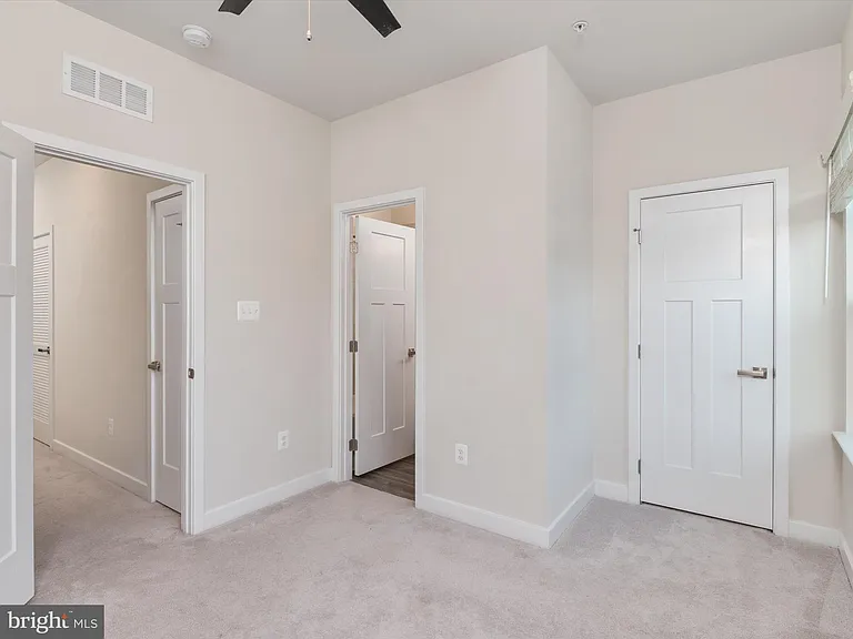 559 Levanna Lane Gln — Photo 34