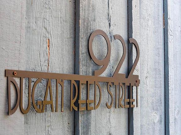 2nd image of 922 Dugan Reed St