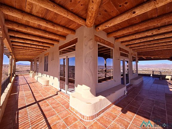 4th image of 8 Hackney Circle St