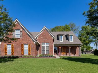 608 E Crawford Dr, Marion, AR 72364