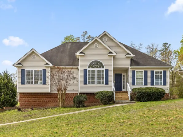 7470 British Rd, Ooltewah, TN 37363