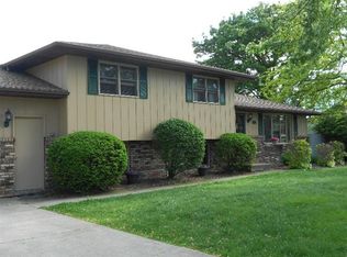 7029 W 83rd Pl, Crown Point, IN 46307