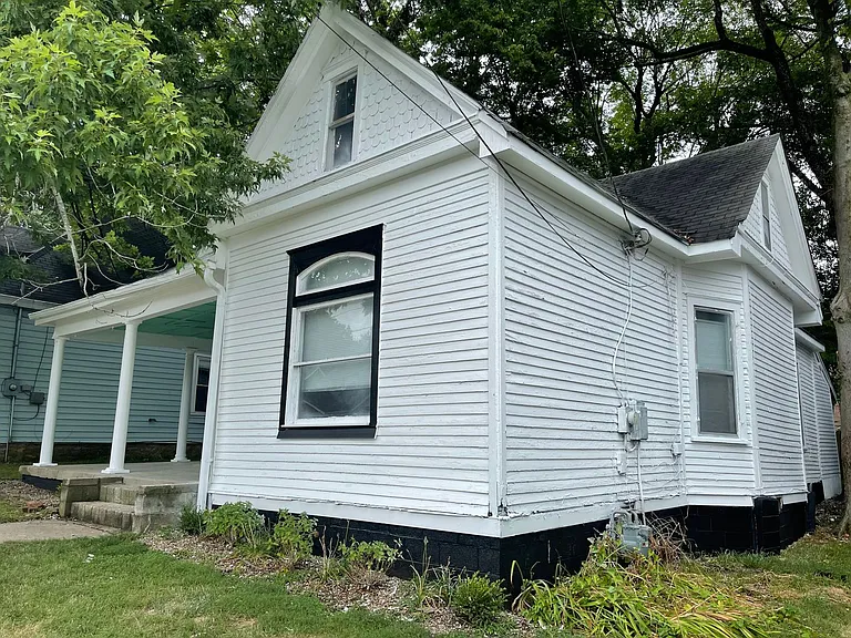 376 Park Ave — Photo 21