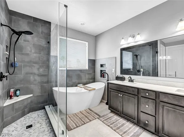 6480 W Diablo Dr, Las Vegas, NV 89118