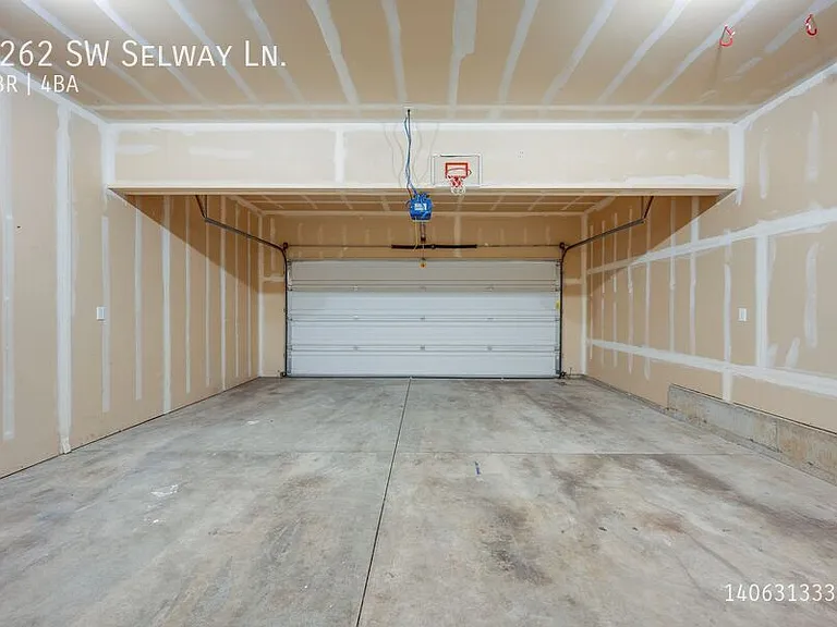 1262 SW Selway Ln — Photo 11