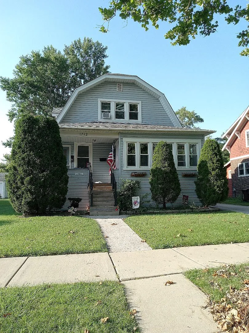 2 bed, 900 sqft, $1,485 — Photo 1