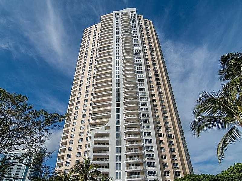 2nd image of 848 Brickell Key Dr APT 3905
